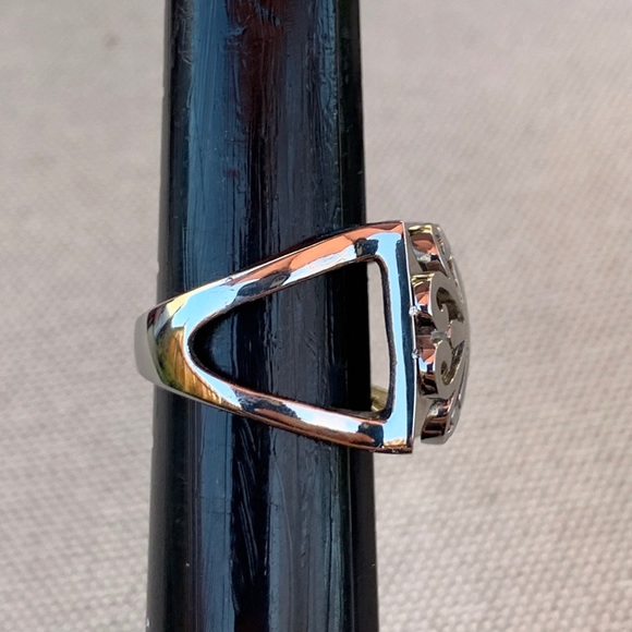 Geometric design statement ring - Picture 3 of 5